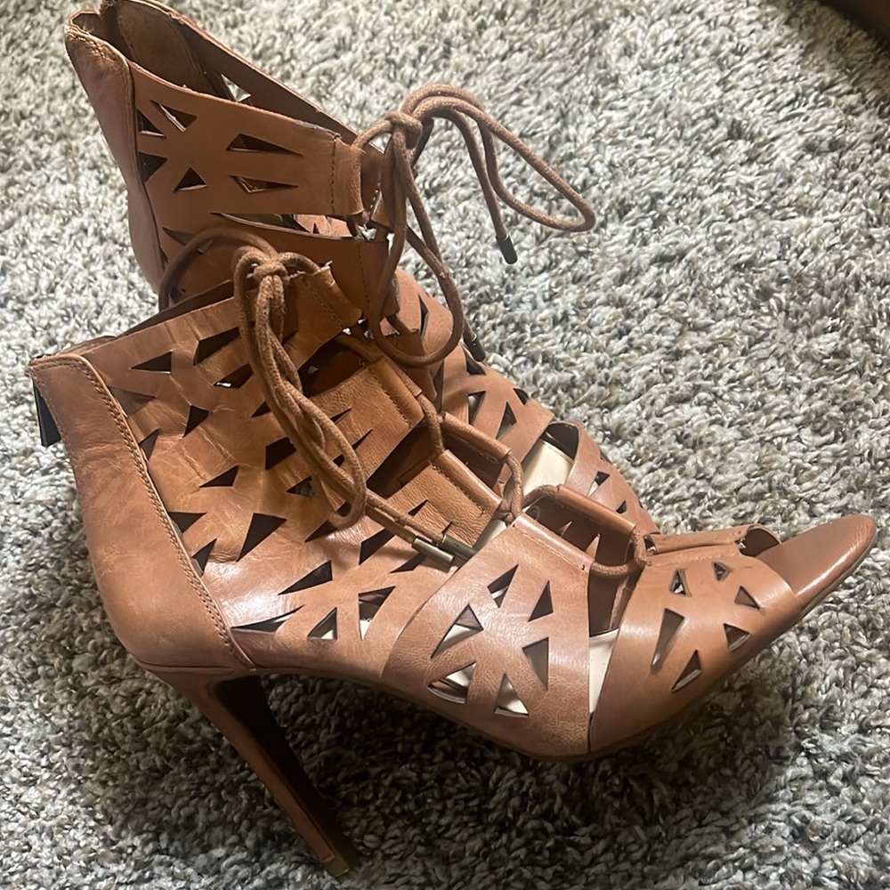 Jessica Simpson Laced up sandals